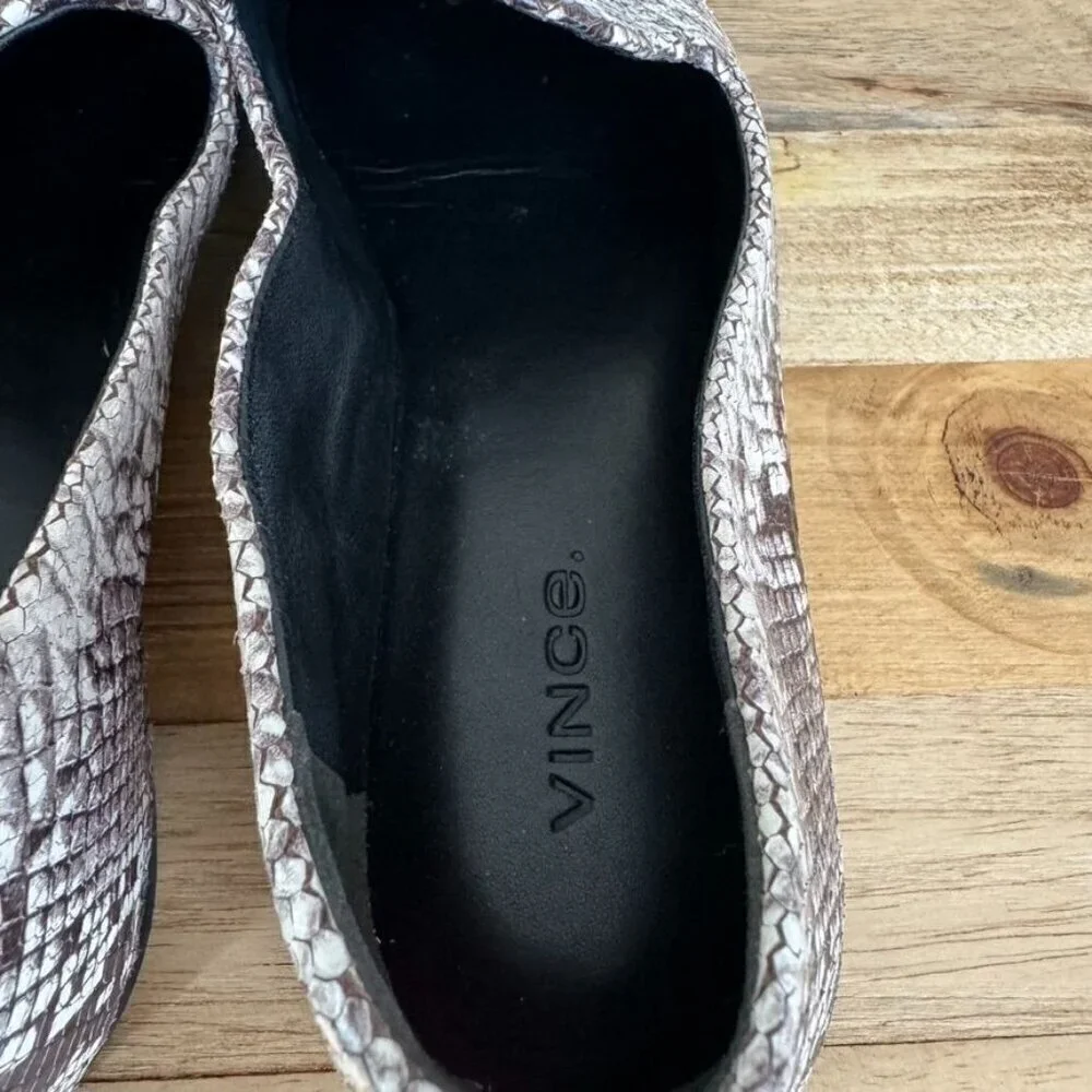 Vince Paz Venetian Grey Cream Genuine Snake Skin Leather Flat Loafers Size 8.5